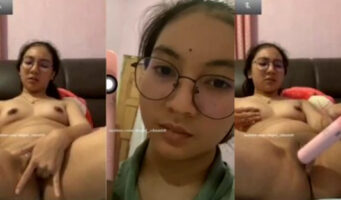 VCS Zulaikha Halim Mahasiswi Berkacamata Colmek Malay Punya