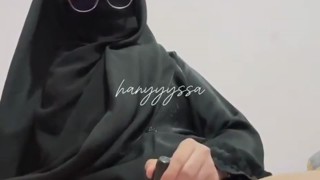 Miss Hanysa Wanita Bercadar Sange Ngangkang Colmek