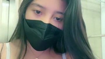 Puput Ngangkang Godain Pascol Remas Buah Dada